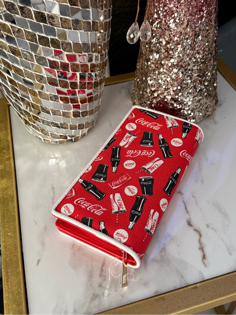 Coca-Cola zip wallet with Coca-Cola logos - Picture 8 of 13